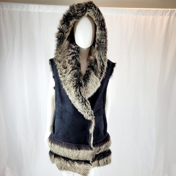 Donna Karan Reversible Lamb Vest - Picture 2 of 14